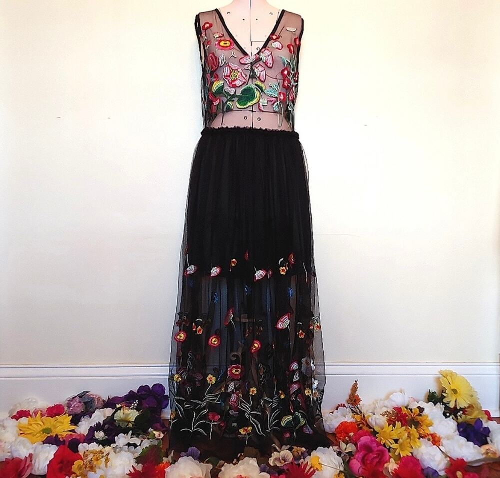 L'Atiste by Amy Floral Embroidered Mesh Midi Dress Gown Homecoming Prom Black S